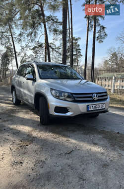 Внедорожник / Кроссовер Volkswagen Tiguan 2017 в 