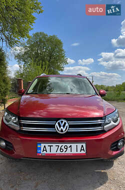 Внедорожник / Кроссовер Volkswagen Tiguan 2012 в Тлумаче