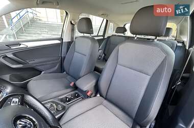 Внедорожник / Кроссовер Volkswagen Tiguan 2019 в 