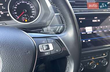 Внедорожник / Кроссовер Volkswagen Tiguan 2019 в 