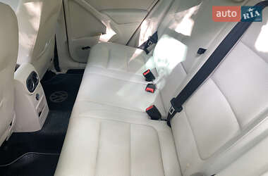 Позашляховик / Кросовер Volkswagen Tiguan 2014 в 