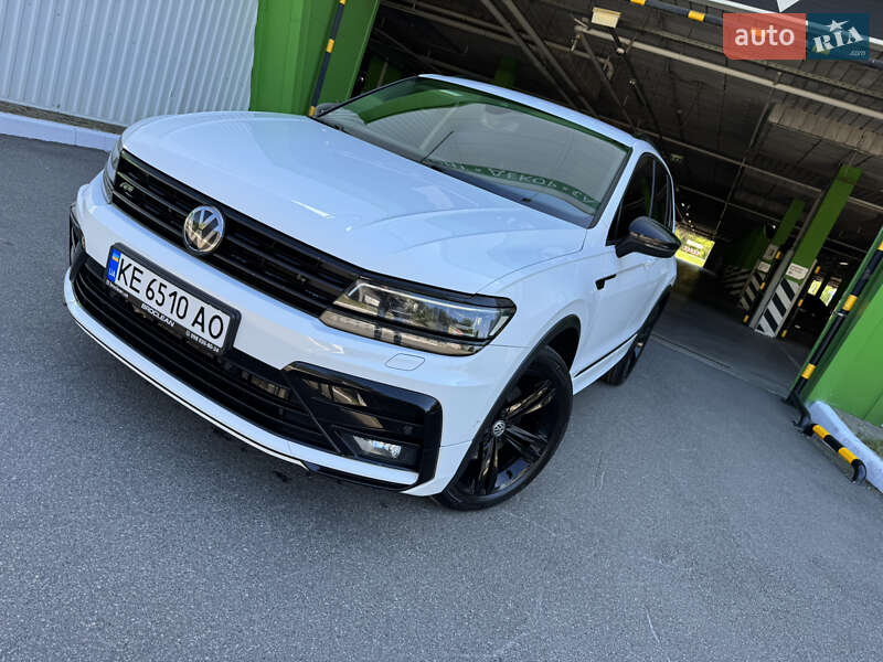 Внедорожник / Кроссовер Volkswagen Tiguan 2020 в 