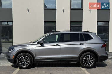Внедорожник / Кроссовер Volkswagen Tiguan 2019 в 