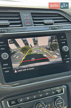 Внедорожник / Кроссовер Volkswagen Tiguan 2019 в 
