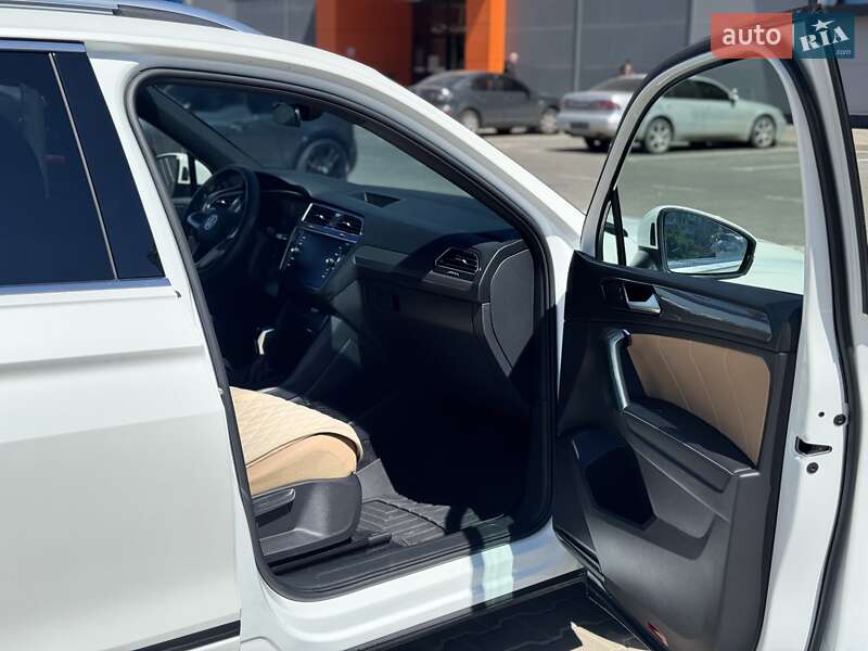 Внедорожник / Кроссовер Volkswagen Tiguan 2022 в Ивано-Франковске