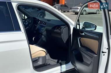 Внедорожник / Кроссовер Volkswagen Tiguan 2022 в 