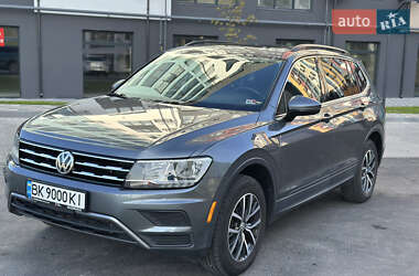 Внедорожник / Кроссовер Volkswagen Tiguan 2019 в Ровно