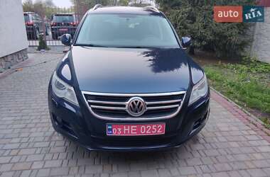 Позашляховик / Кросовер Volkswagen Tiguan 2010 в 