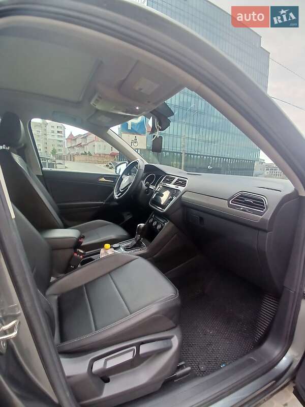 Внедорожник / Кроссовер Volkswagen Tiguan 2018 в Тернополе