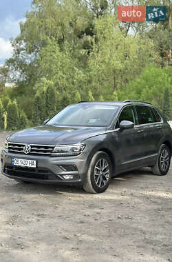 Внедорожник / Кроссовер Volkswagen Tiguan 2017 в Черновцах