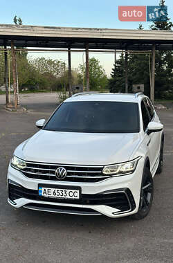 Позашляховик / Кросовер Volkswagen Tiguan 2021 в Кривому Розі
