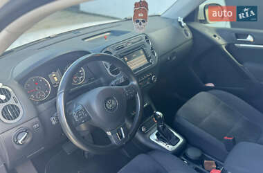 Внедорожник / Кроссовер Volkswagen Tiguan 2011 в 