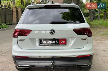 Позашляховик / Кросовер Volkswagen Tiguan 2017 в 