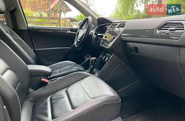 Позашляховик / Кросовер Volkswagen Tiguan 2017 в 