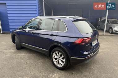 Позашляховик / Кросовер Volkswagen Tiguan 2017 в 