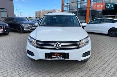 Внедорожник / Кроссовер Volkswagen Tiguan 2016 в 