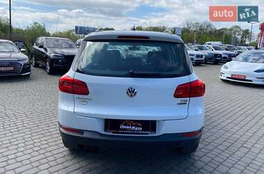Внедорожник / Кроссовер Volkswagen Tiguan 2016 в 
