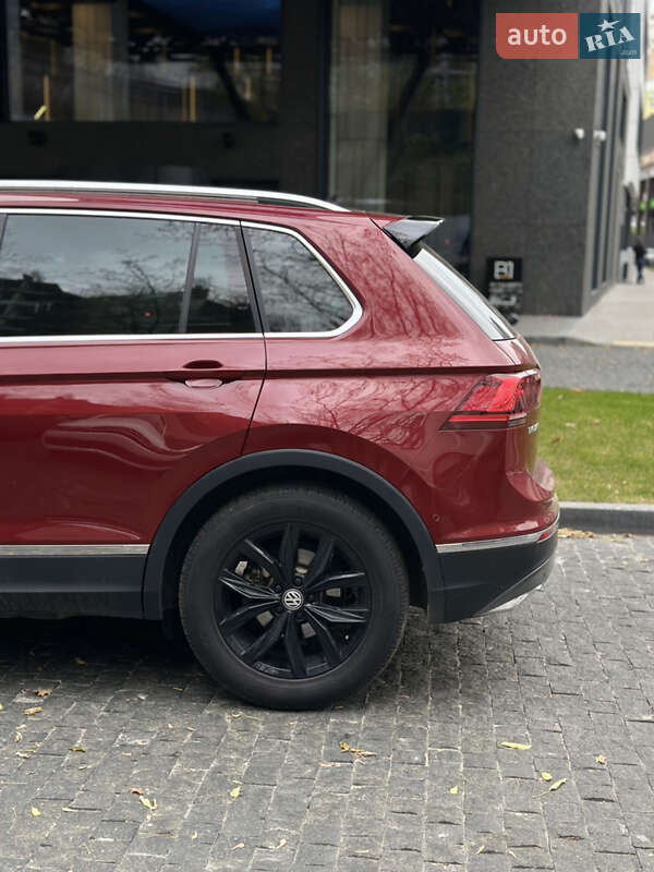 Внедорожник / Кроссовер Volkswagen Tiguan 2019 в Киеве