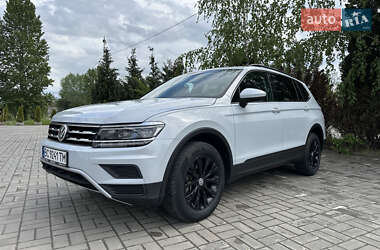 Позашляховик / Кросовер Volkswagen Tiguan 2018 в Львові
