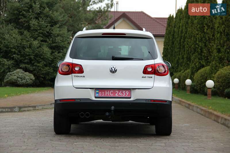 Позашляховик / Кросовер Volkswagen Tiguan 2010 в Сарнах