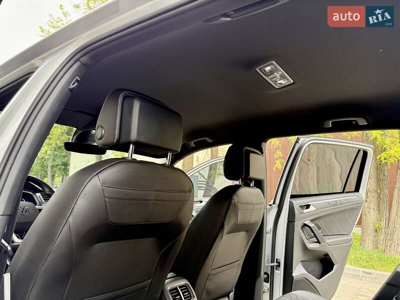 Позашляховик / Кросовер Volkswagen Tiguan 2022 в Дніпрі