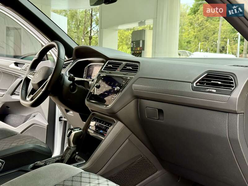 Позашляховик / Кросовер Volkswagen Tiguan 2022 в Дніпрі