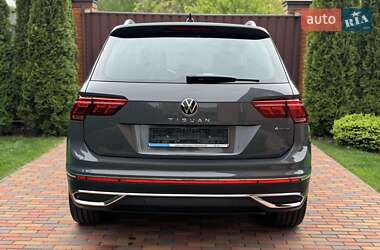 Внедорожник / Кроссовер Volkswagen Tiguan 2021 в 