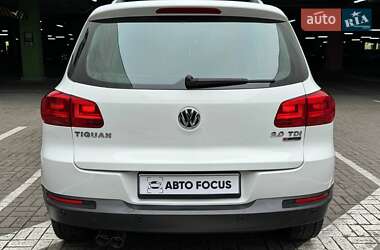 Позашляховик / Кросовер Volkswagen Tiguan 2015 в 