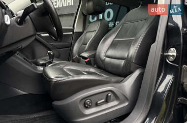 Позашляховик / Кросовер Volkswagen Tiguan 2012 в 