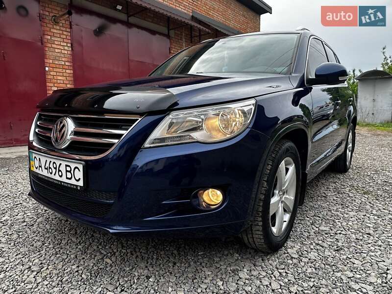 Внедорожник / Кроссовер Volkswagen Tiguan 2009 в Виннице
