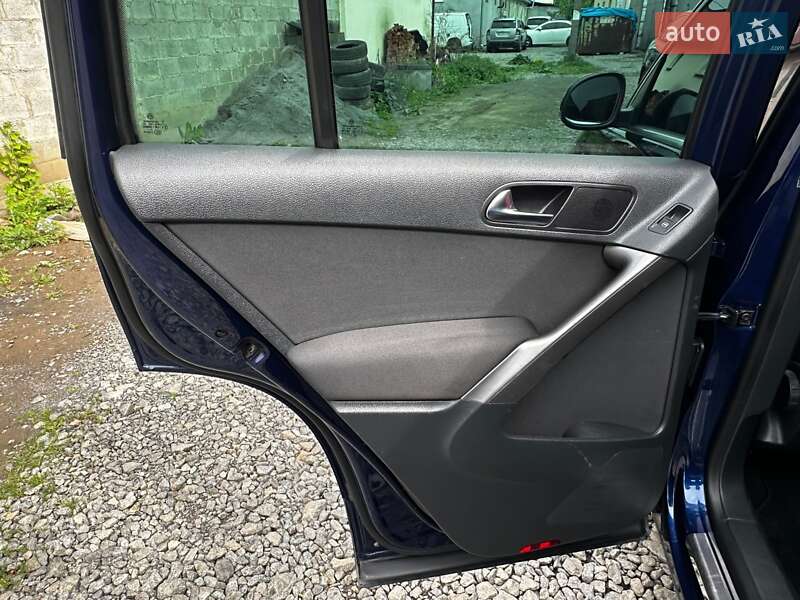 Внедорожник / Кроссовер Volkswagen Tiguan 2009 в Виннице