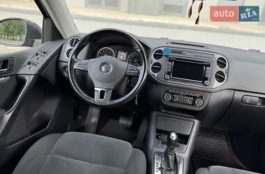 Внедорожник / Кроссовер Volkswagen Tiguan 2011 в 