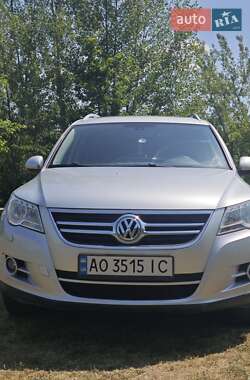 Позашляховик / Кросовер Volkswagen Tiguan 2008 в 