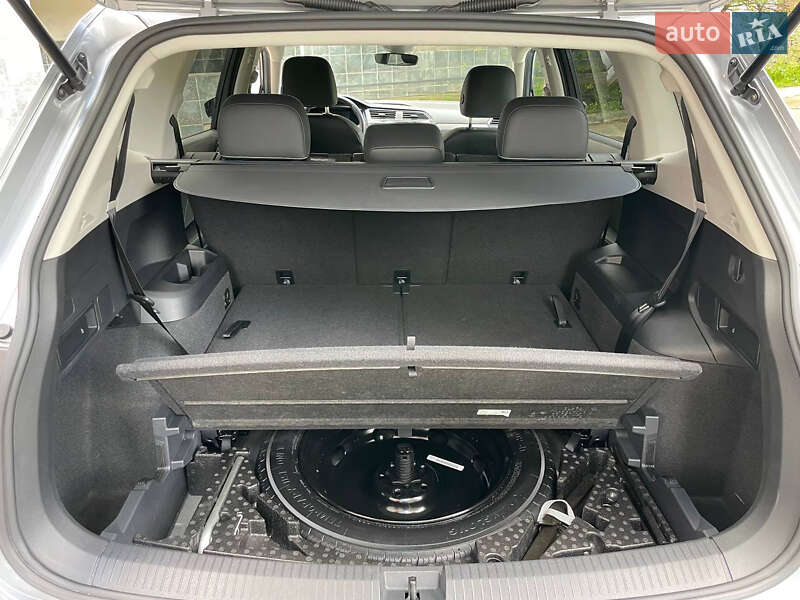 Позашляховик / Кросовер Volkswagen Tiguan 2023 в Нетішині