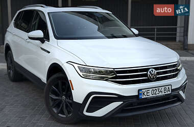 Внедорожник / Кроссовер Volkswagen Tiguan 2021 в Каменском