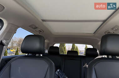 Внедорожник / Кроссовер Volkswagen Tiguan 2017 в 