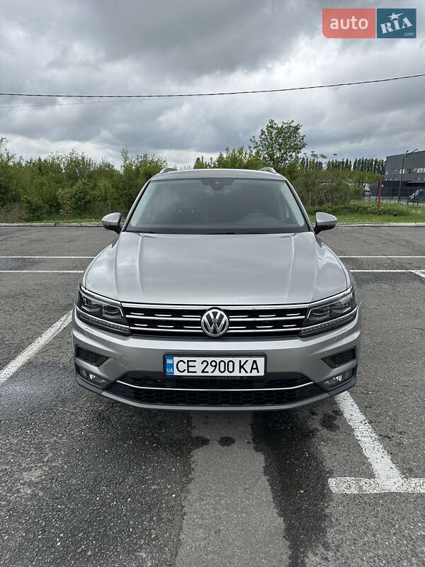Позашляховик / Кросовер Volkswagen Tiguan 2019 в 