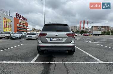 Позашляховик / Кросовер Volkswagen Tiguan 2019 в 