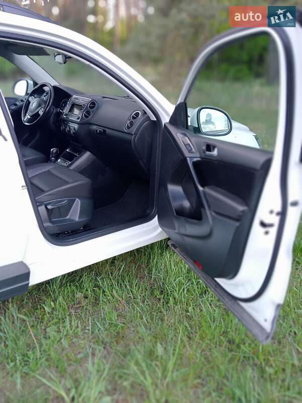 Внедорожник / Кроссовер Volkswagen Tiguan 2016 в Киеве фото 19 Внедорожник / Кроссовер Volkswagen Tiguan 2016 в Киеве