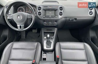 Позашляховик / Кросовер Volkswagen Tiguan 2015 в 