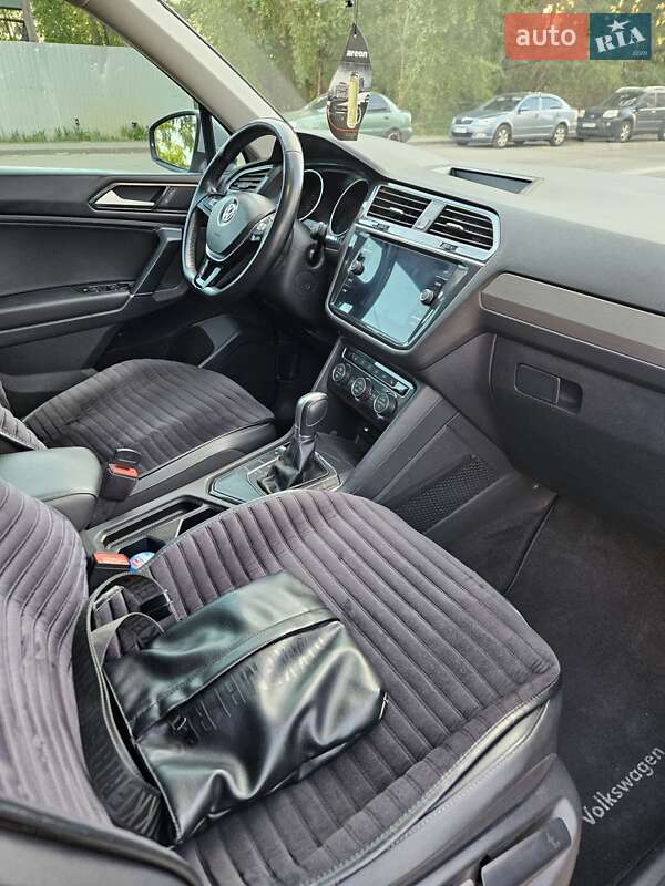 Внедорожник / Кроссовер Volkswagen Tiguan 2018 в Сумах