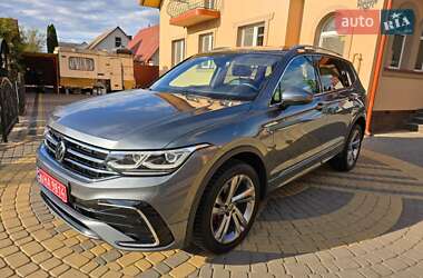 Внедорожник / Кроссовер Volkswagen Tiguan 2021 в Ковеле