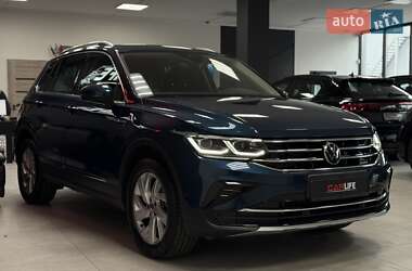 Позашляховик / Кросовер Volkswagen Tiguan 2021 в 