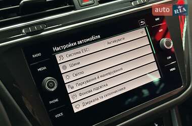 Позашляховик / Кросовер Volkswagen Tiguan 2021 в 