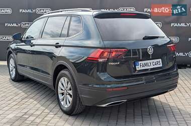 Позашляховик / Кросовер Volkswagen Tiguan 2017 в 