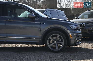 Внедорожник / Кроссовер Volkswagen Tiguan 2019 в 