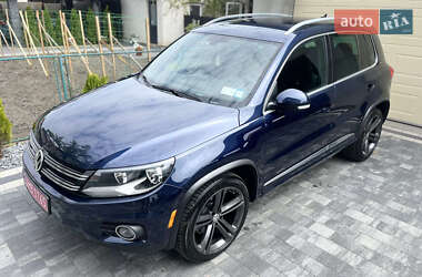 Позашляховик / Кросовер Volkswagen Tiguan 2016 в 