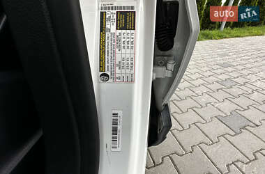 Позашляховик / Кросовер Volkswagen Tiguan 2013 в 