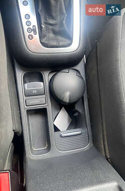 Позашляховик / Кросовер Volkswagen Tiguan 2010 в 