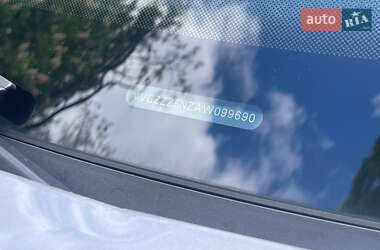 Позашляховик / Кросовер Volkswagen Tiguan 2010 в 